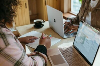 Maximize Business Efficiency: Rent Top-Notch Laptops from Get IT Rent