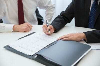 How to Obtain Trucking Permits